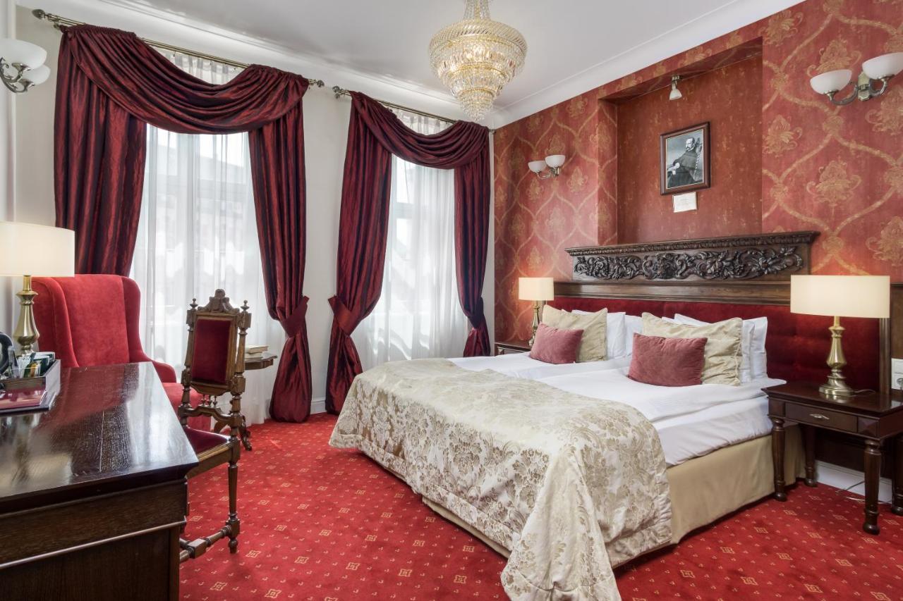 Hotel Kolegiacki بوزنان المظهر الخارجي الصورة